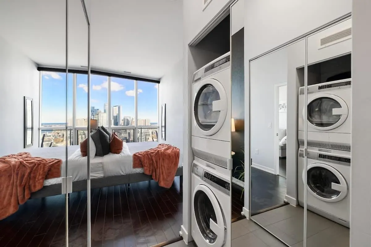Luxury Living Penthouse W King Bed & City Views Toronto 0*,