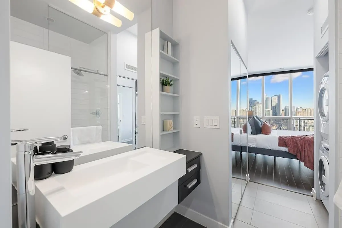 Luxury Living Penthouse W King Bed & City Views Toronto 0*,