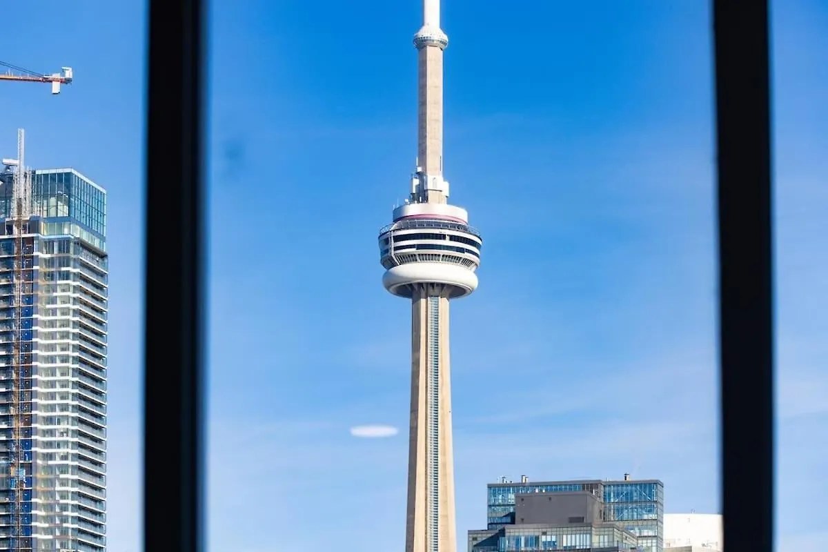 Apartment Luxury Living Penthouse W King Bed & City Views Toronto